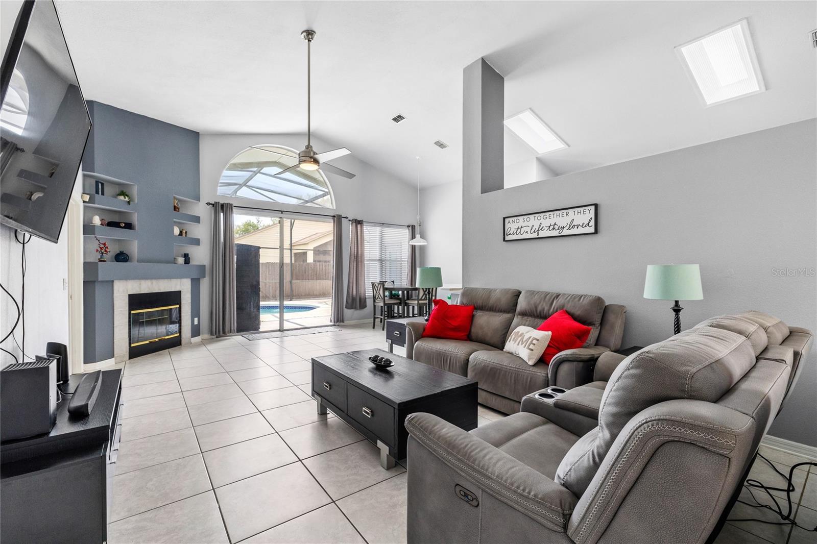 141 WHITE MARSH CIR, ORLANDO, FL, 32824