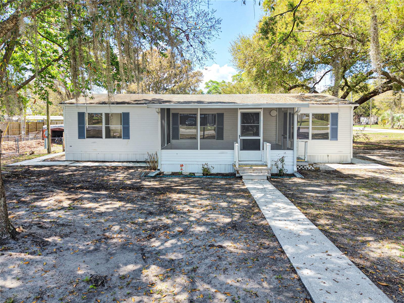 322 CLEARWATER LAKE DR, POLK CITY, FL, 33868