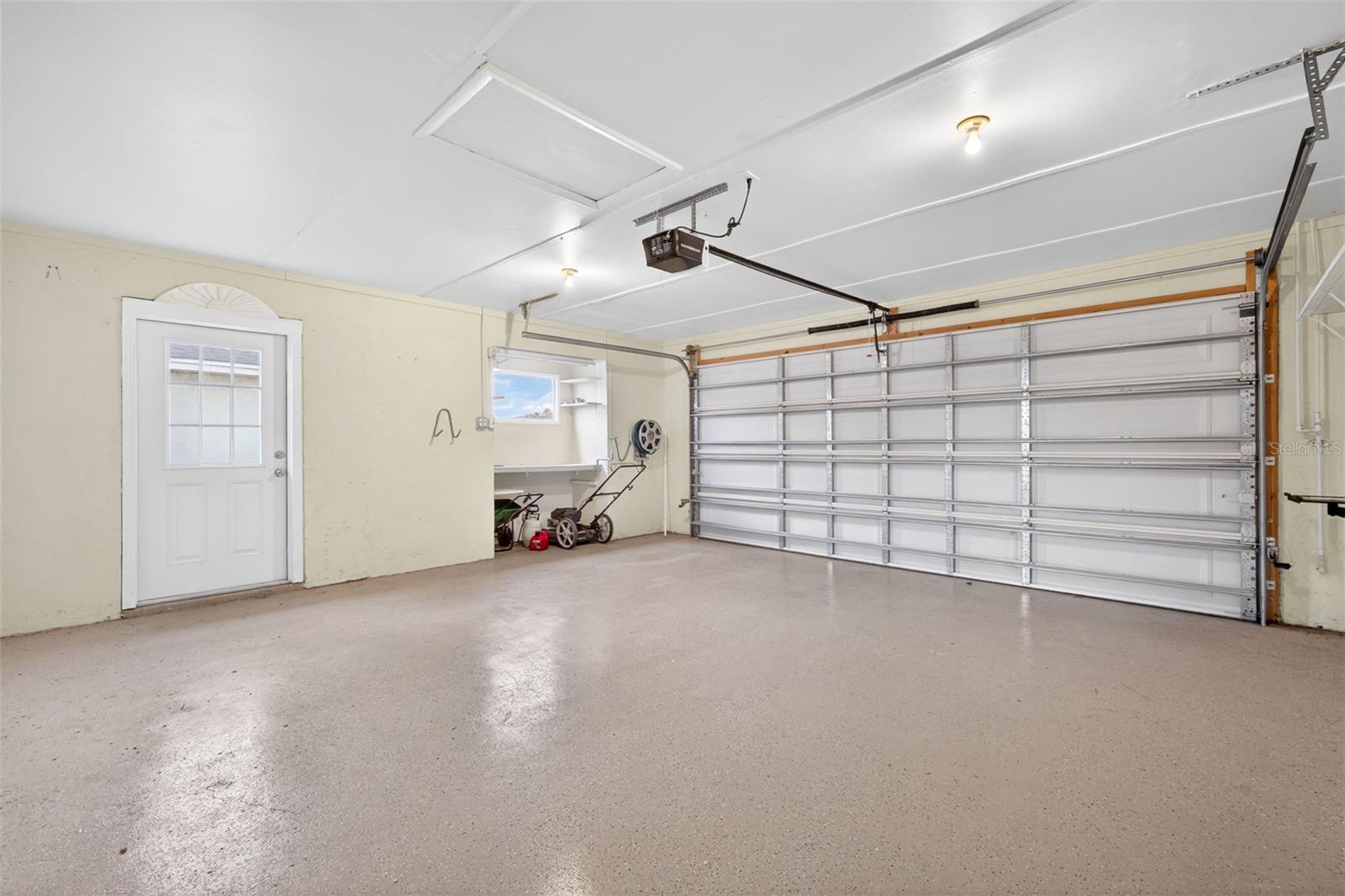 1529 ALLEGHENY DR, SUN CITY CENTER, FL, 33573