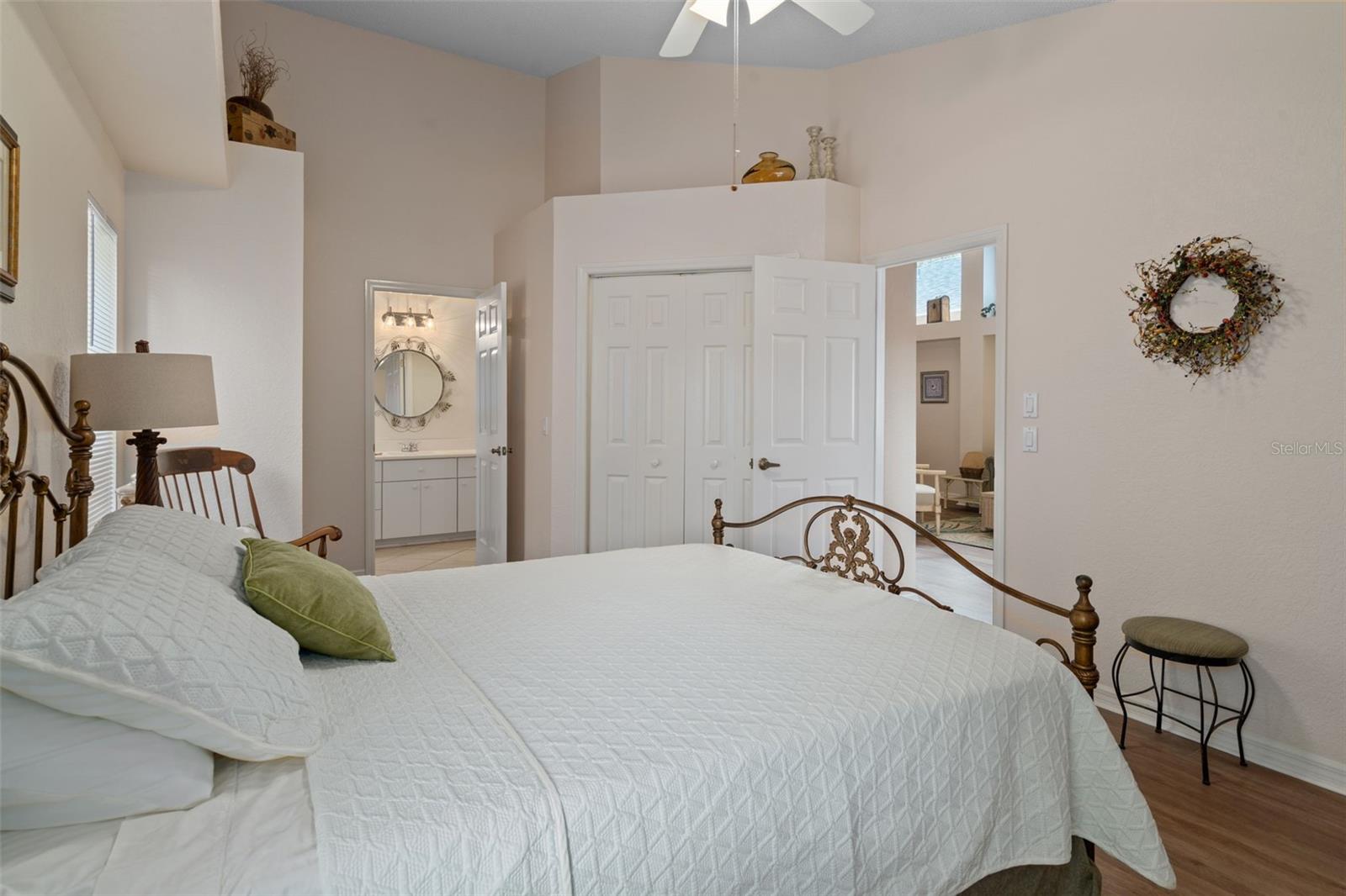 9411 BURNAM DR, WEEKI WACHEE, FL, 34613