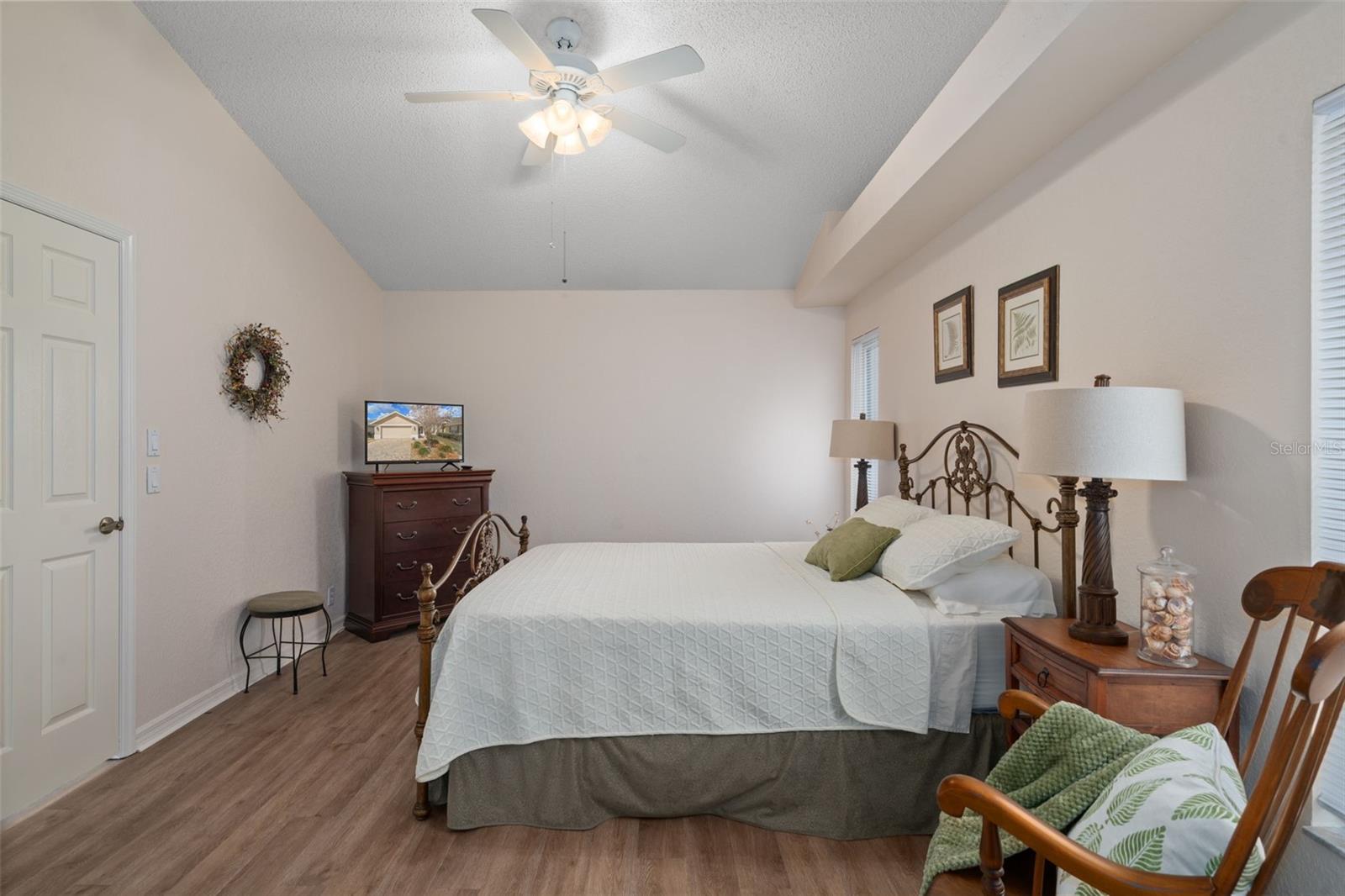 9411 BURNAM DR, WEEKI WACHEE, FL, 34613