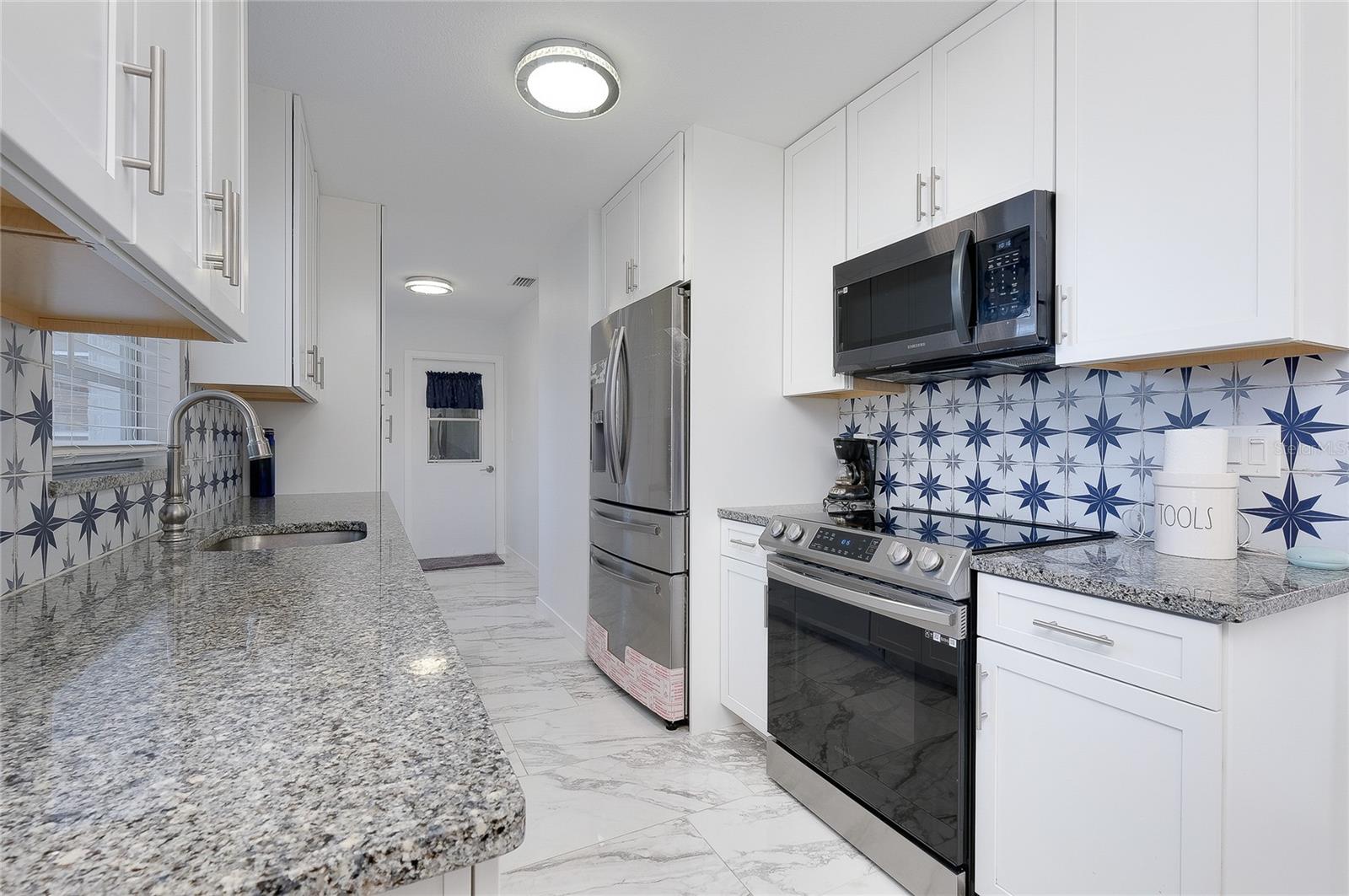 6433 GRANGER RD, PORT CHARLOTTE, FL, 33981