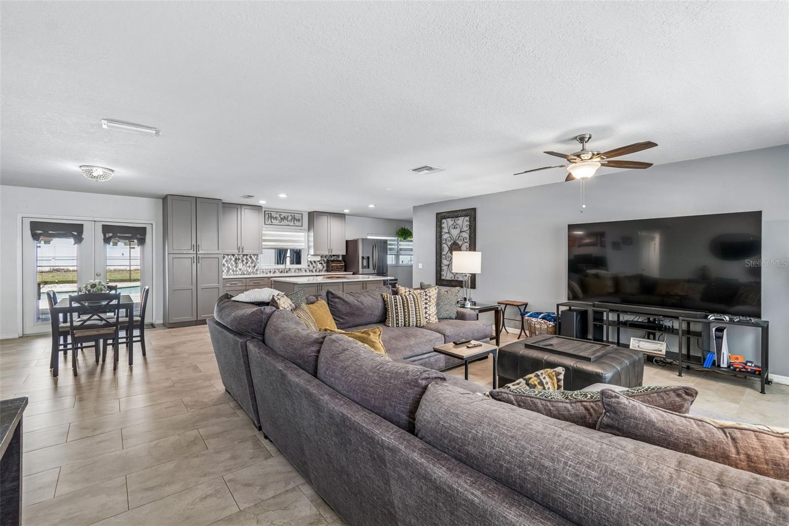 530 JULIE LN, BRANDON, FL, 33511