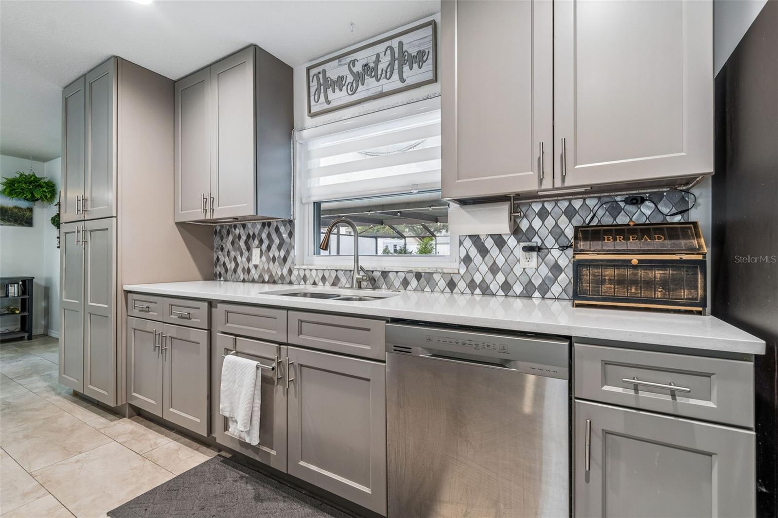 530 JULIE LN, BRANDON, FL, 33511