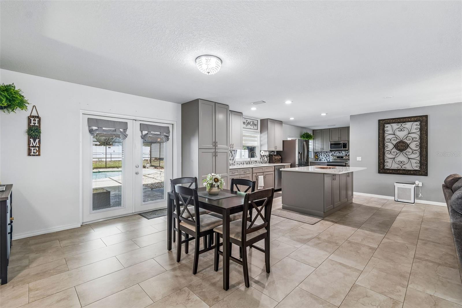 530 JULIE LN, BRANDON, FL, 33511