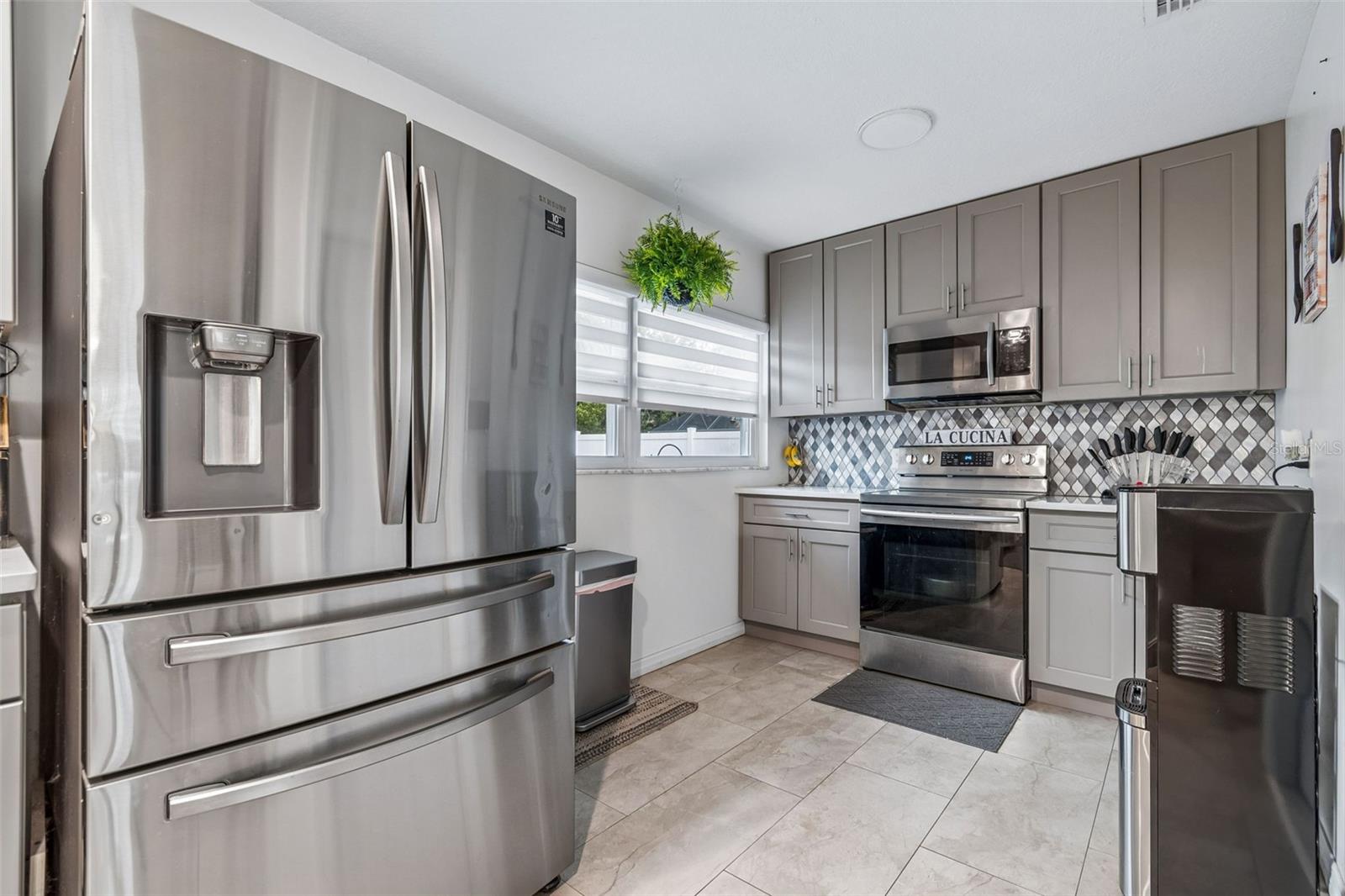 530 JULIE LN, BRANDON, FL, 33511