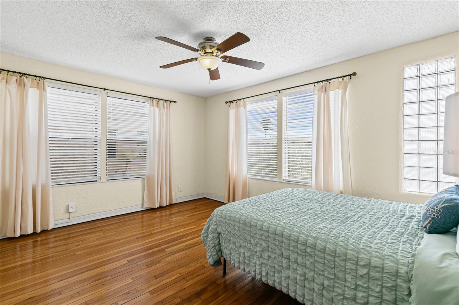 517 REVILO BLVD, DAYTONA BEACH, FL, 32118