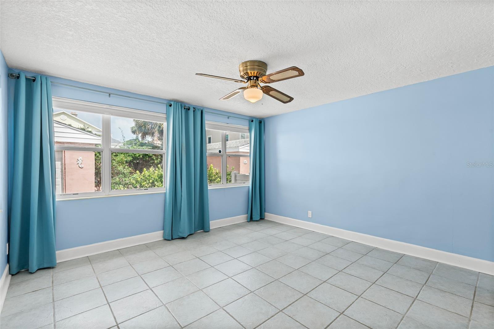 517 REVILO BLVD, DAYTONA BEACH, FL, 32118