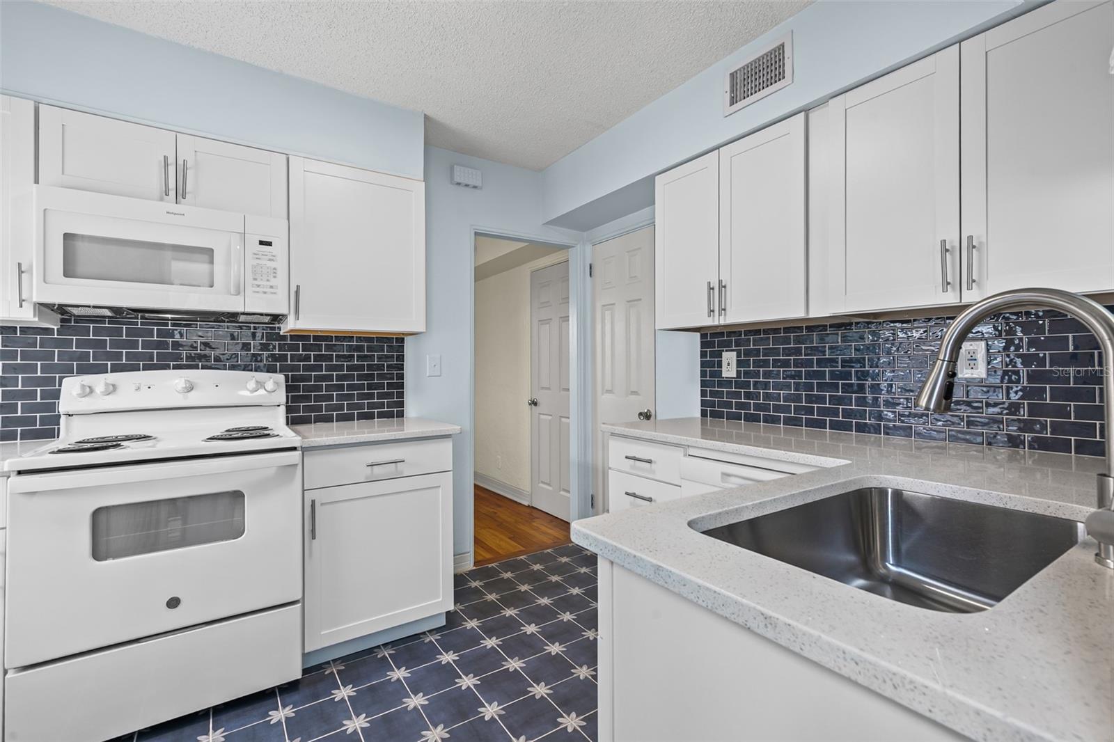 517 REVILO BLVD, DAYTONA BEACH, FL, 32118