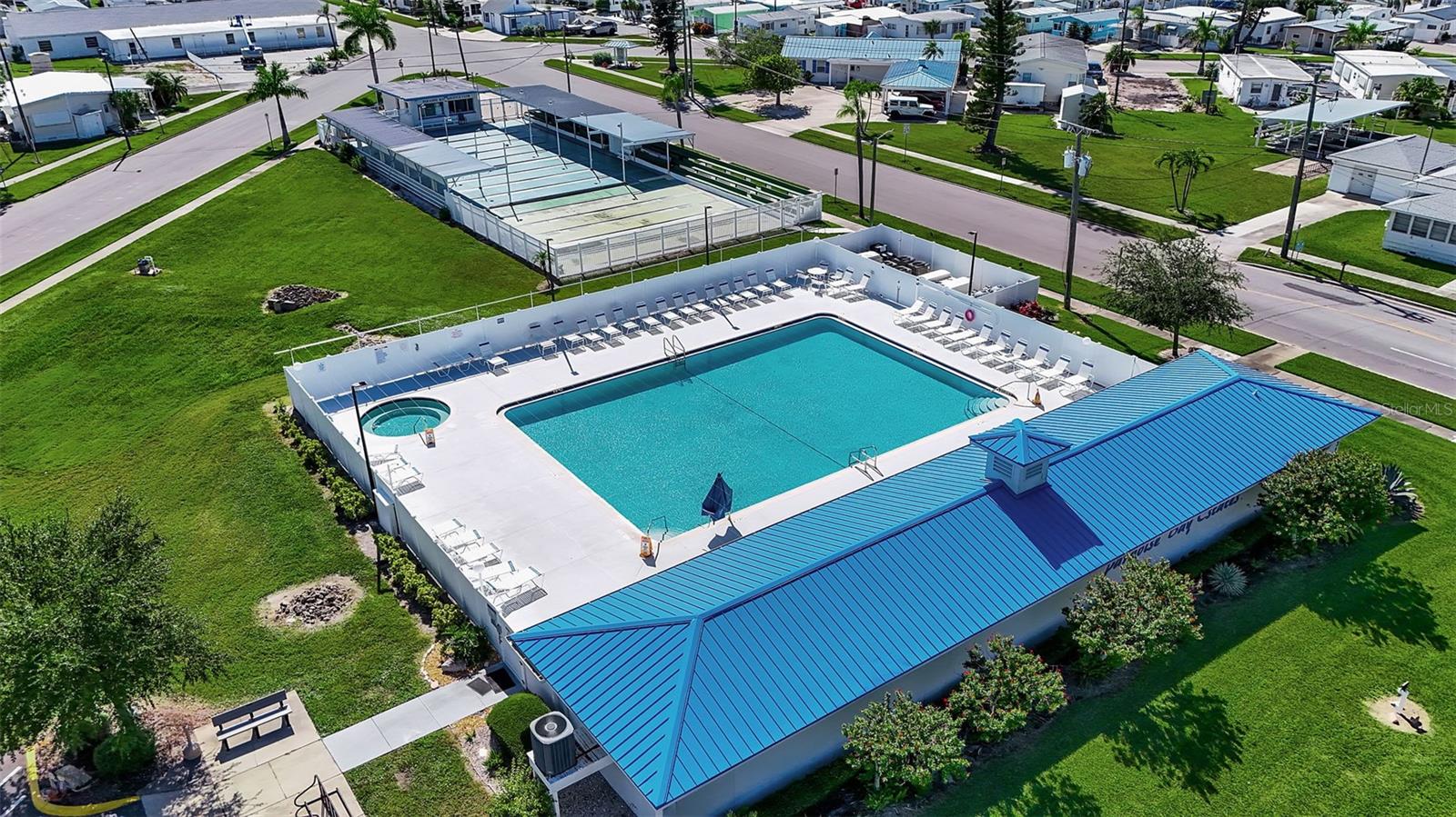 10315 CORTEZ RD W #27F, BRADENTON, FL, 34210