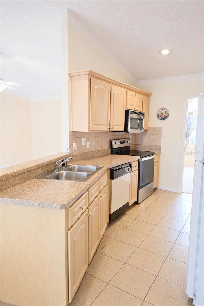 12 WARWICK PL, PALM COAST, FL, 32164