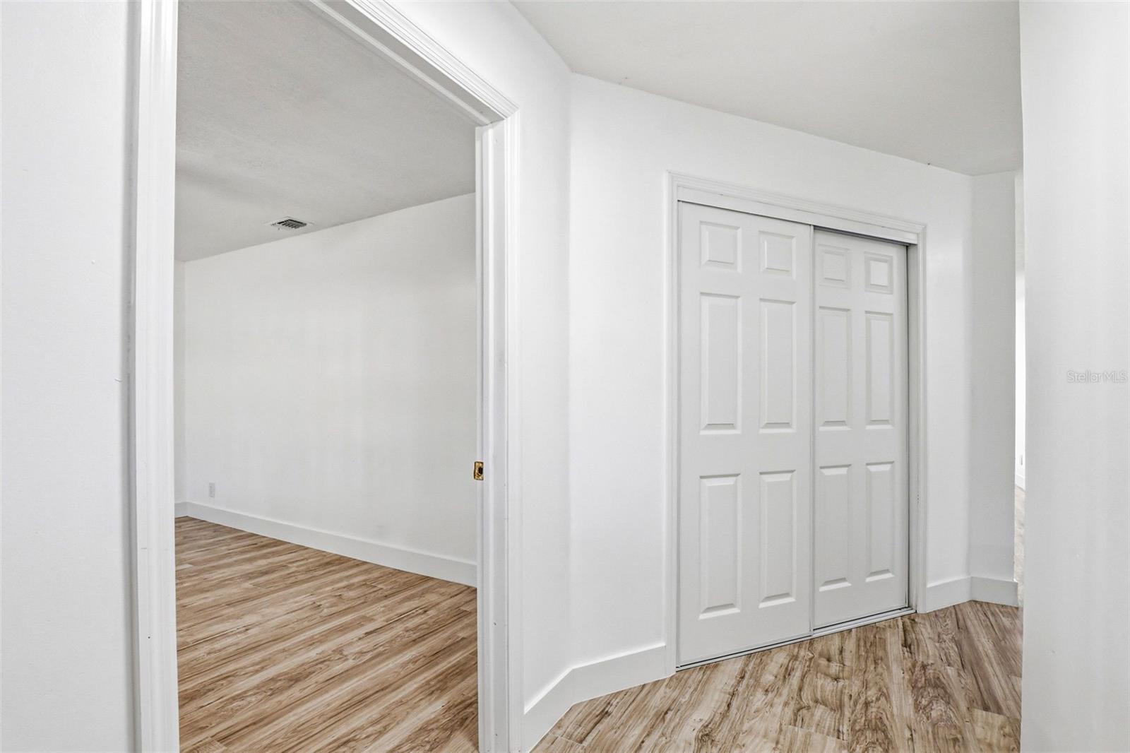 10217 N PAWNEE AVE, TAMPA, FL, 33617