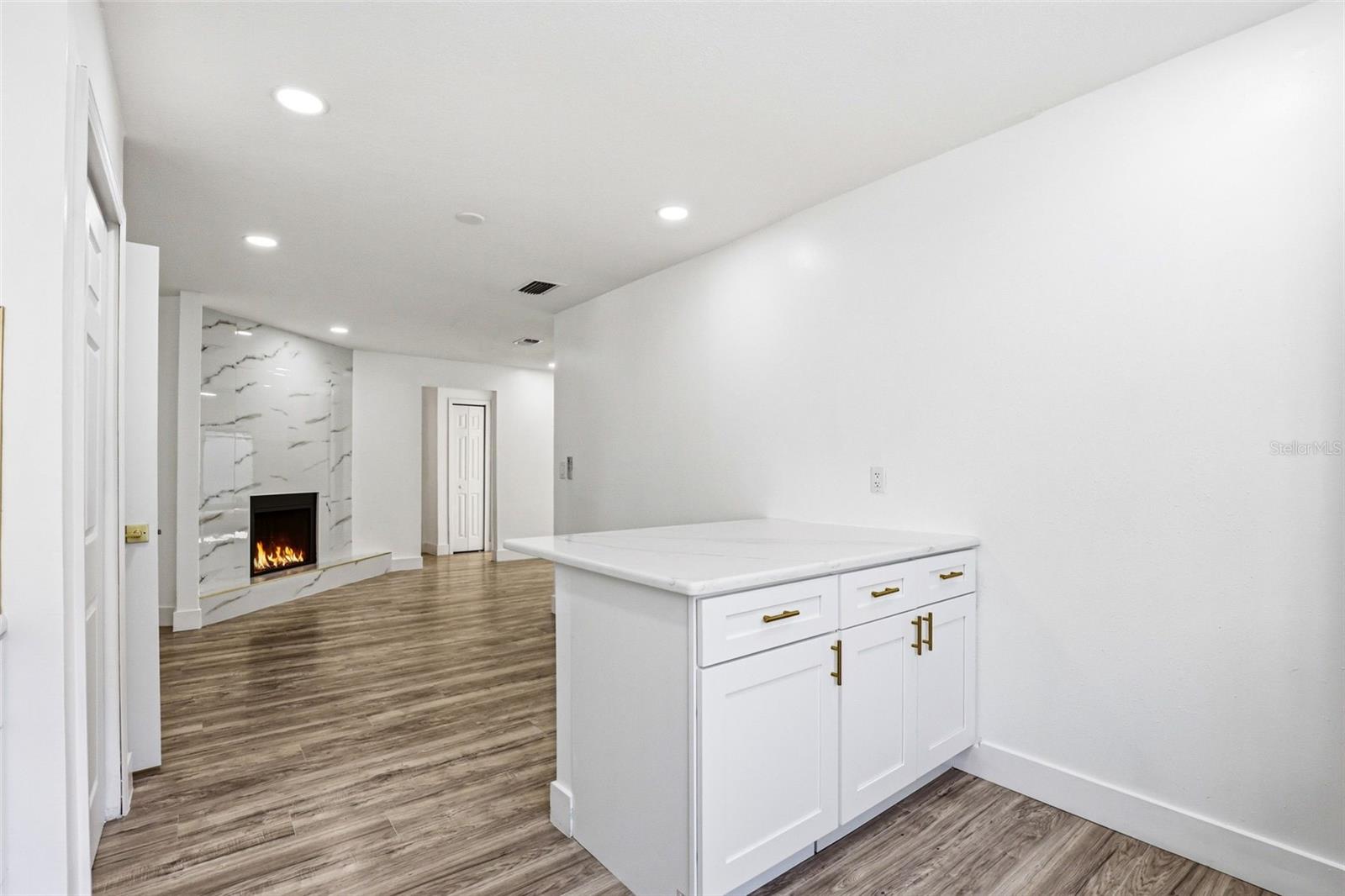 10217 N PAWNEE AVE, TAMPA, FL, 33617