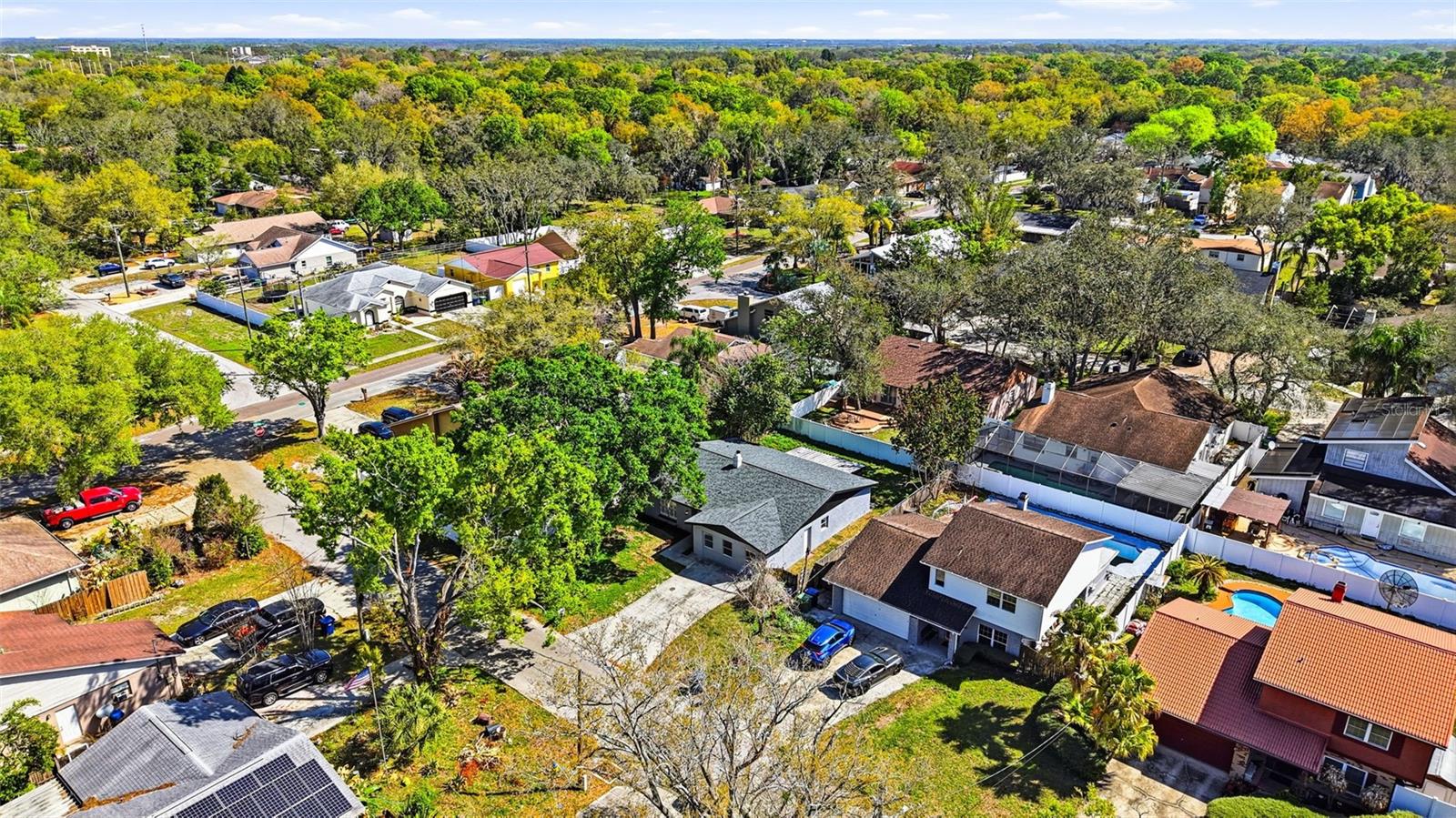 10217 N PAWNEE AVE, TAMPA, FL, 33617