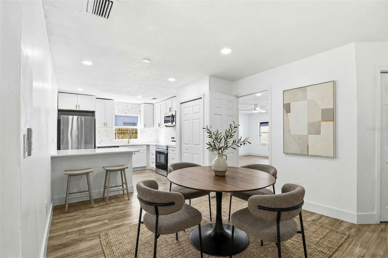 10217 N PAWNEE AVE, TAMPA, FL, 33617