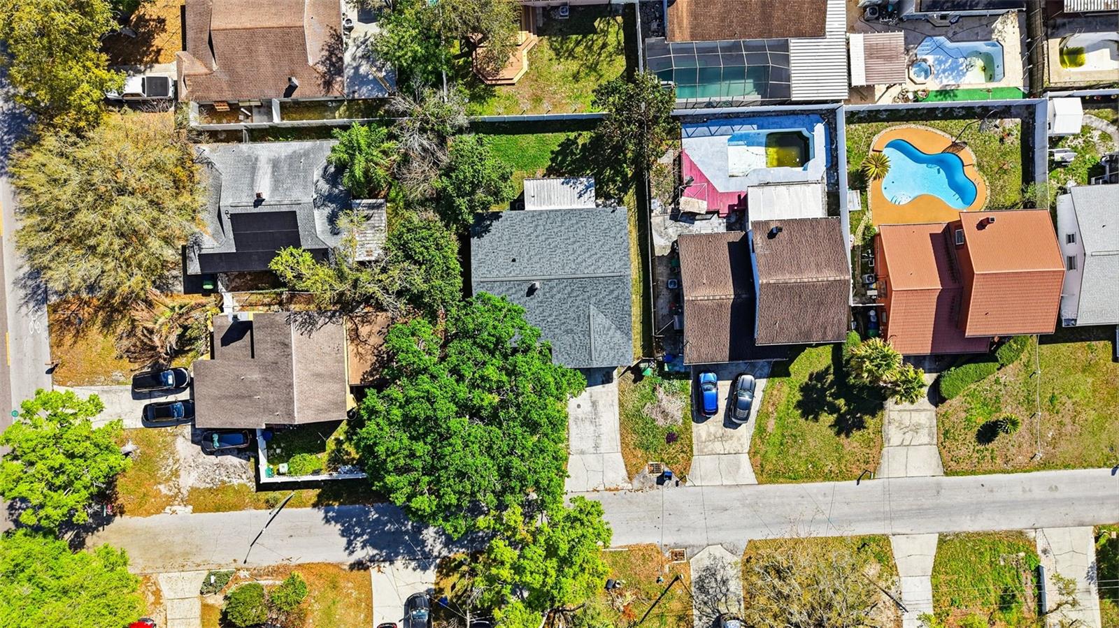 10217 N PAWNEE AVE, TAMPA, FL, 33617