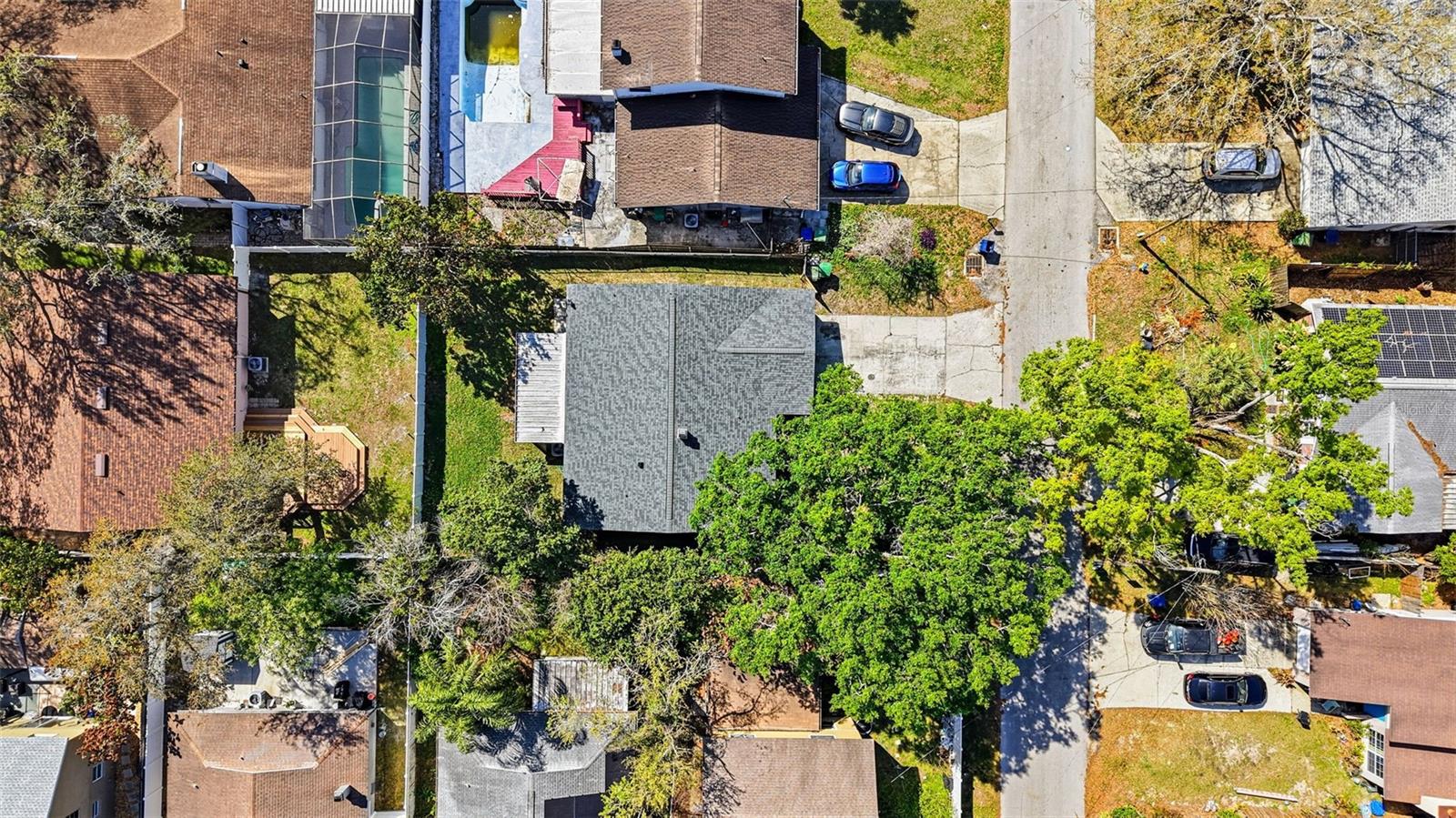 10217 N PAWNEE AVE, TAMPA, FL, 33617