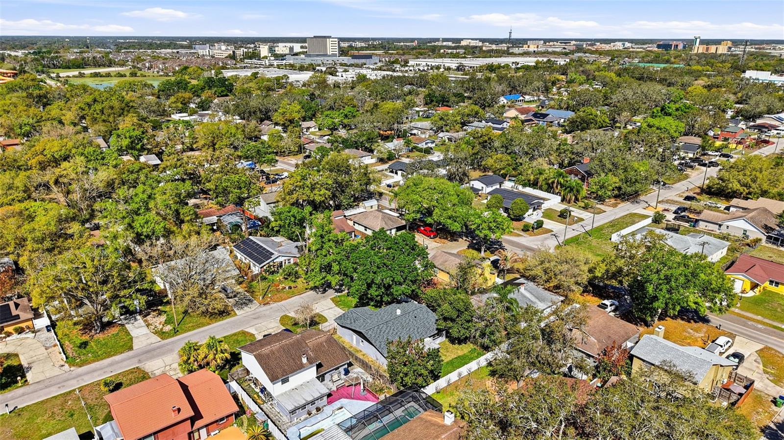 10217 N PAWNEE AVE, TAMPA, FL, 33617