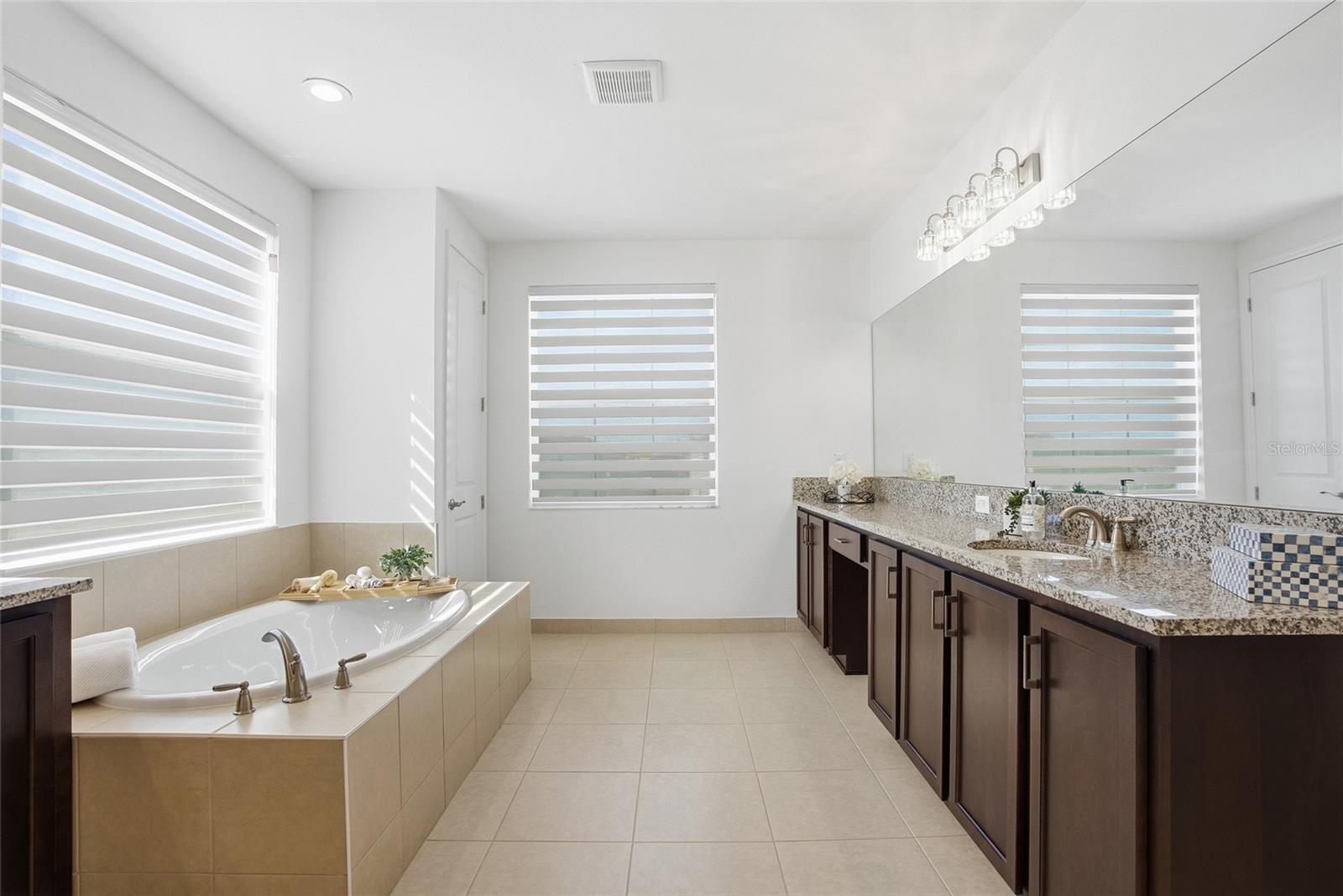 32626 TREE OF LIFE AVE, WESLEY CHAPEL, FL, 33543