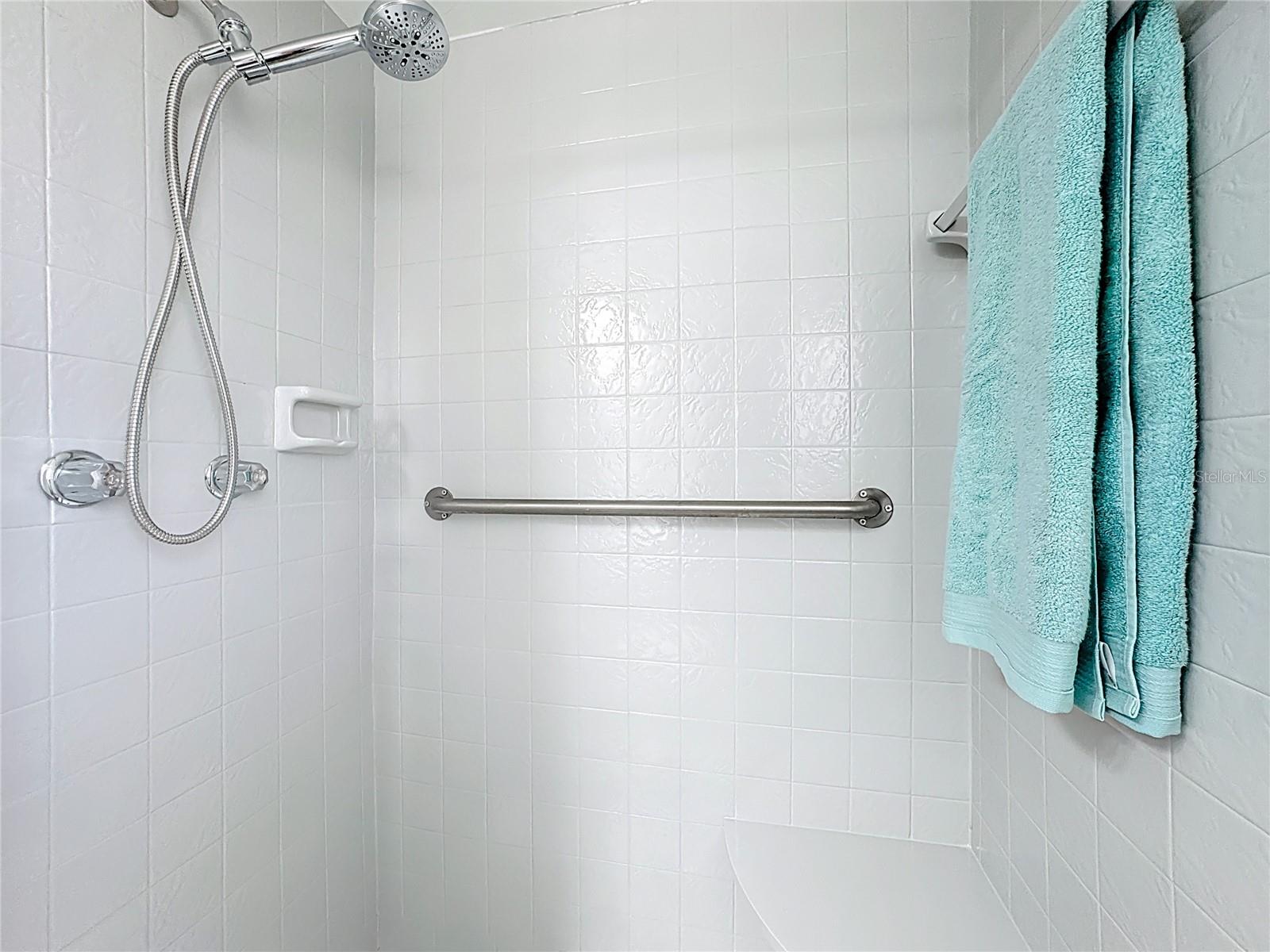 3223 N ORANGE AVE, ORLANDO, FL, 32803