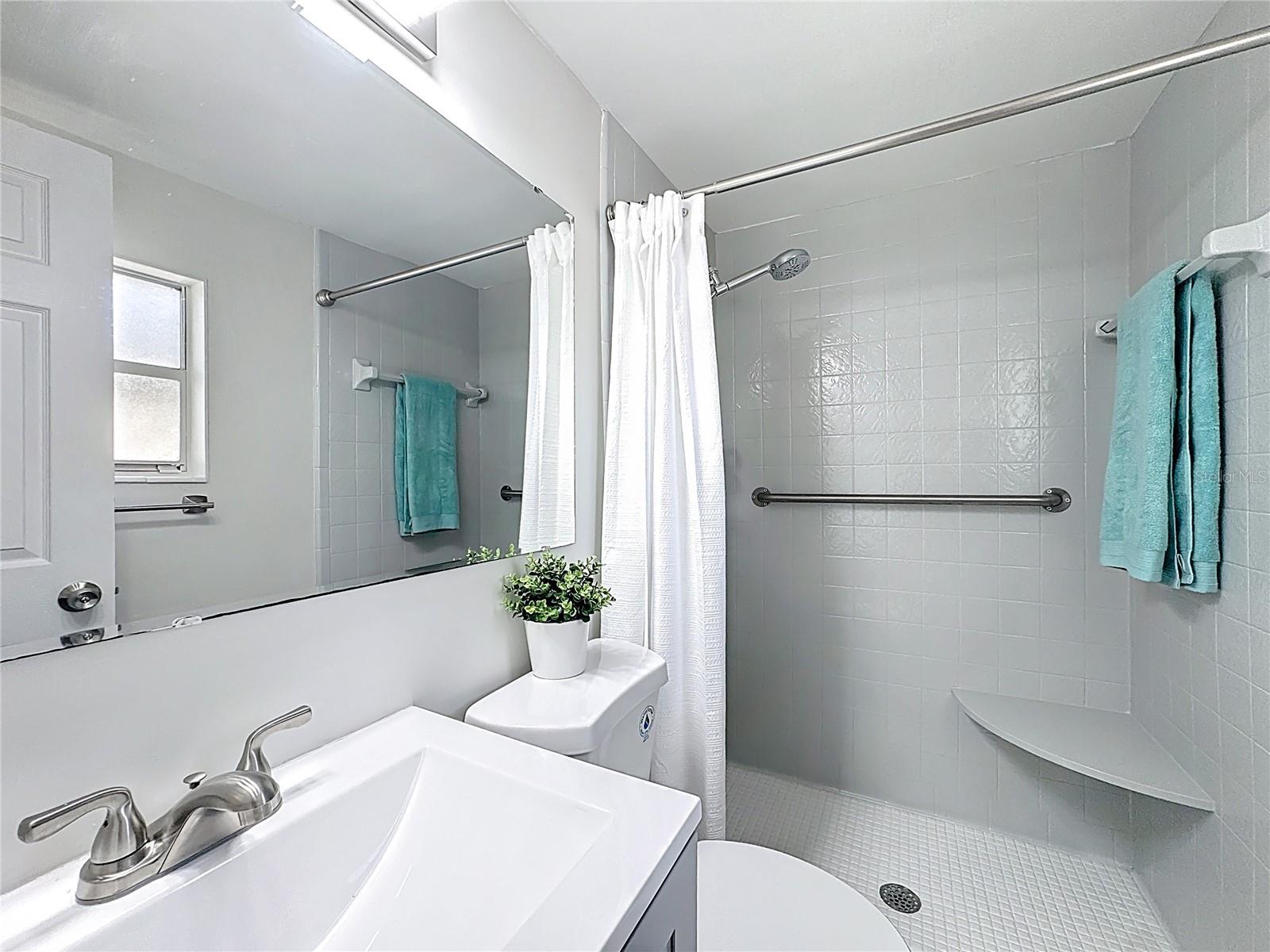 3223 N ORANGE AVE, ORLANDO, FL, 32803