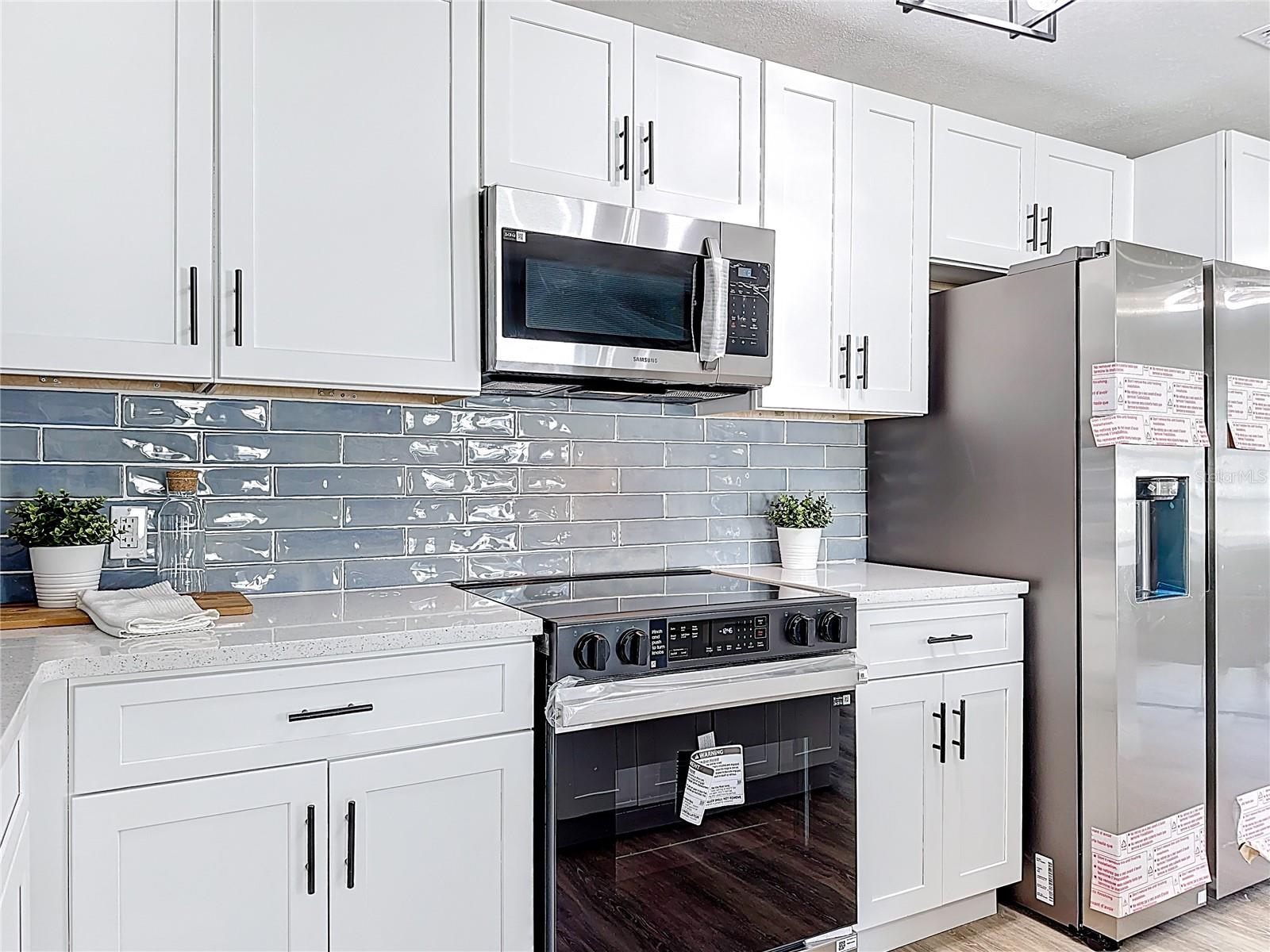 3223 N ORANGE AVE, ORLANDO, FL, 32803