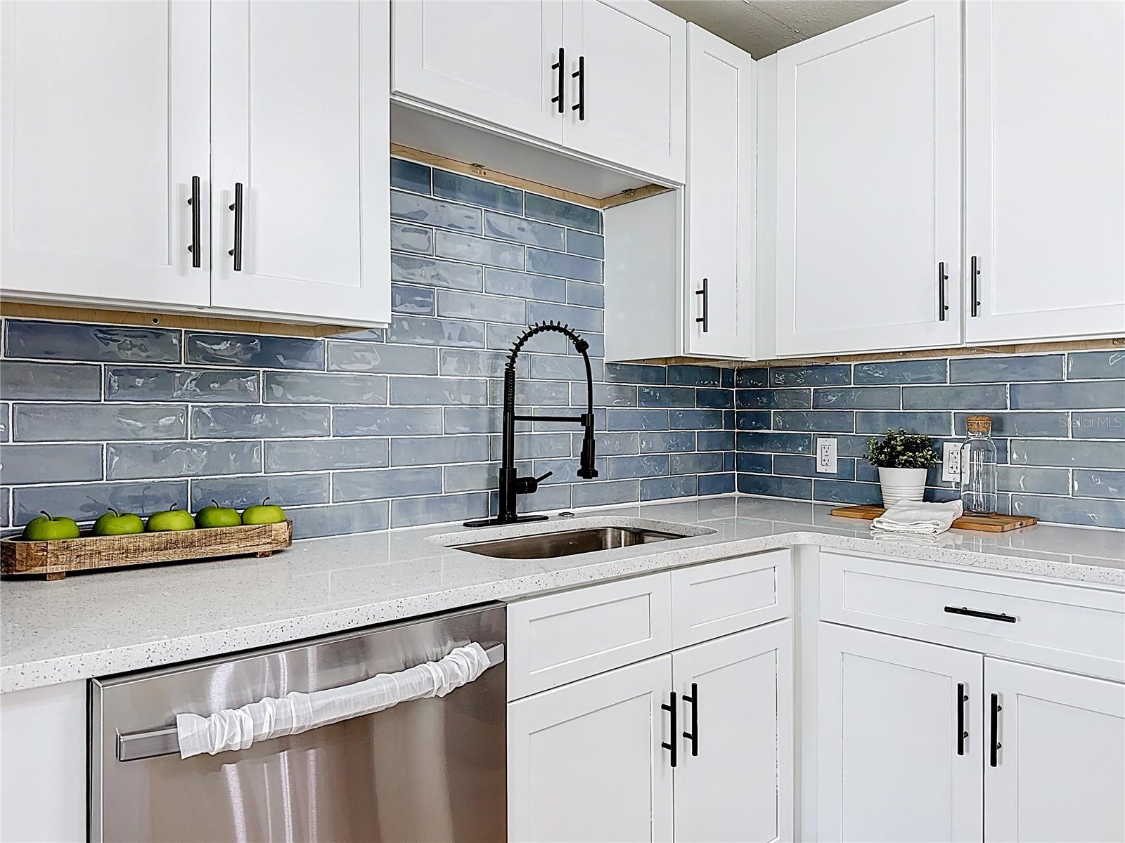 3223 N ORANGE AVE, ORLANDO, FL, 32803