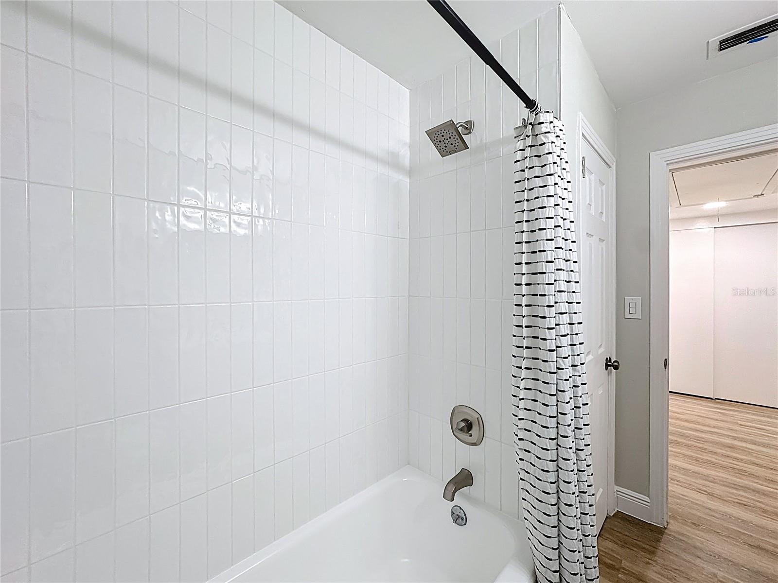 3223 N ORANGE AVE, ORLANDO, FL, 32803