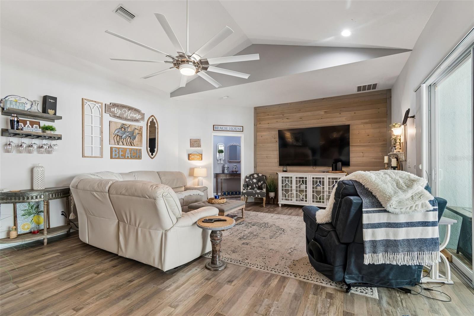 1709 LA FOREST AVE, SAFETY HARBOR, FL, 34695