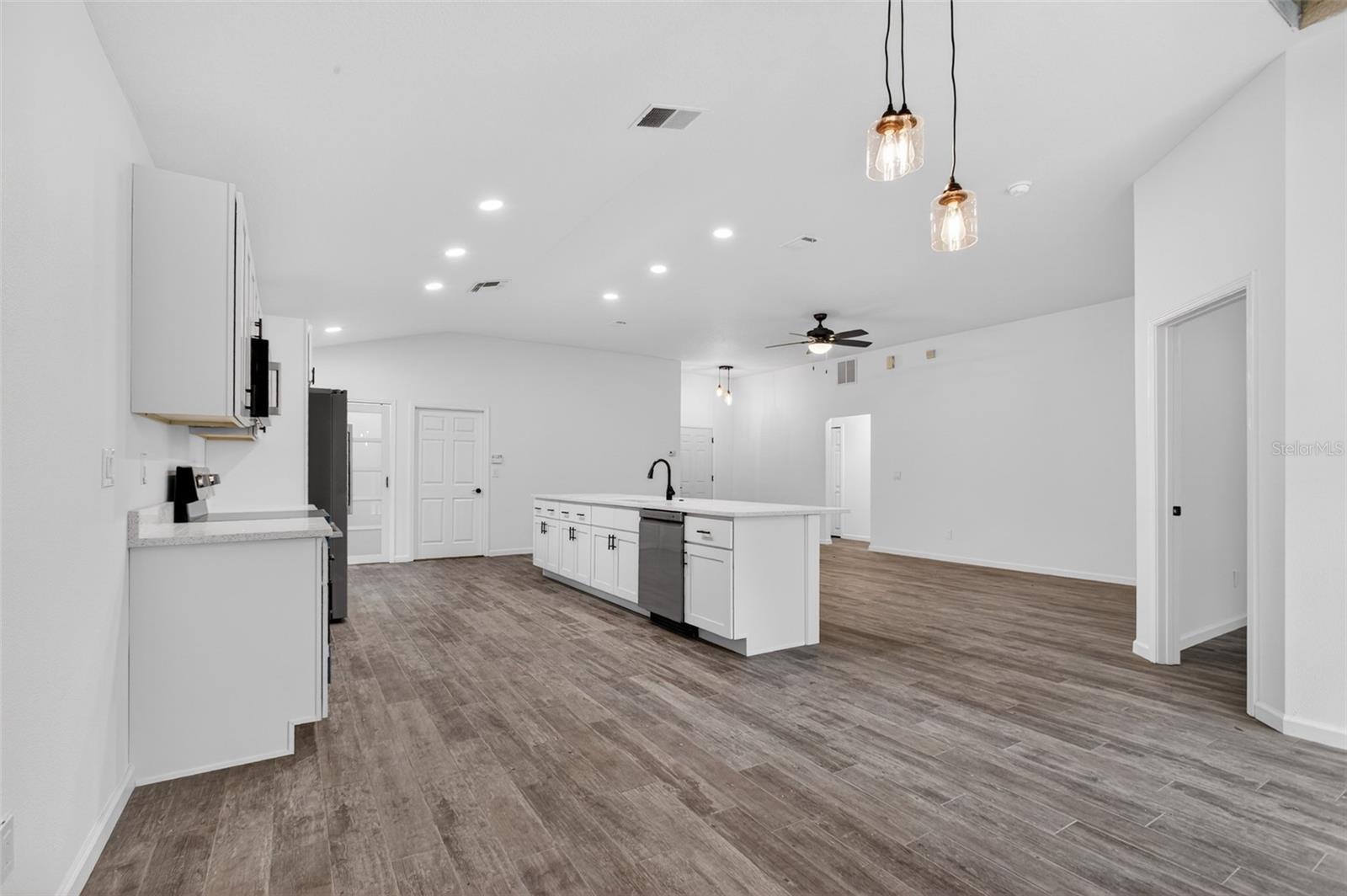 13 SECOND PATH, PALM COAST, FL, 32164