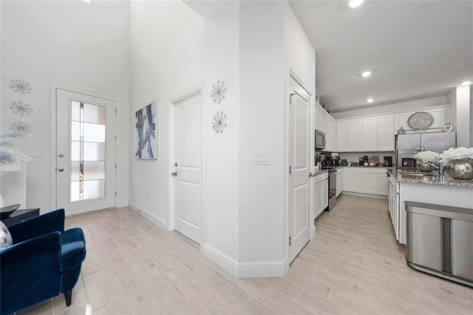 2040 SUNSHINE PEAK DR, MINNEOLA, FL, 34715