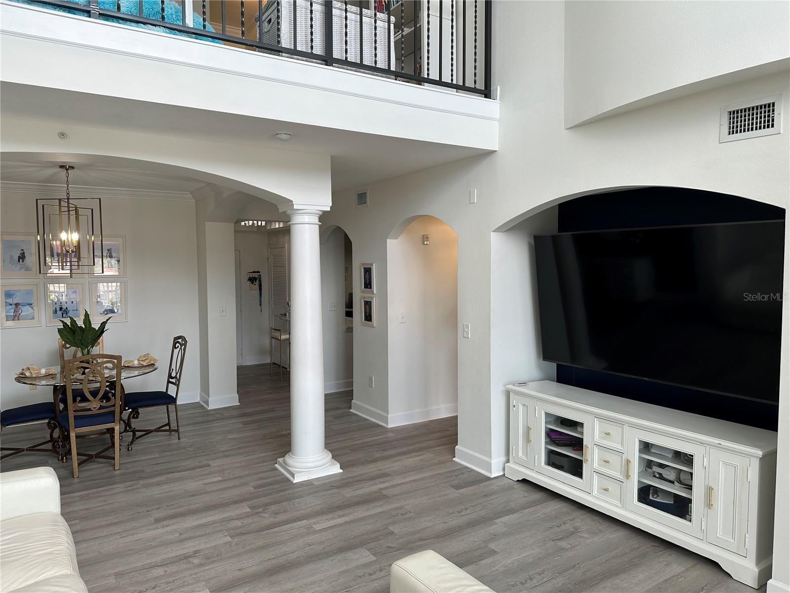 808 3RD AVE W #701, BRADENTON, FL, 34205