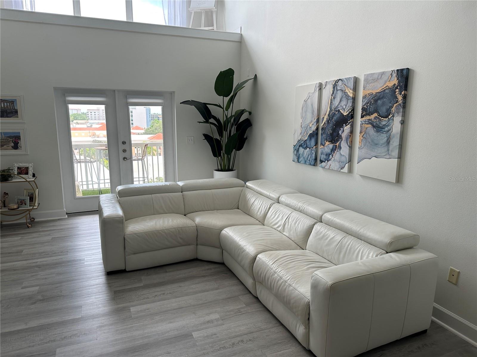 808 3RD AVE W #701, BRADENTON, FL, 34205