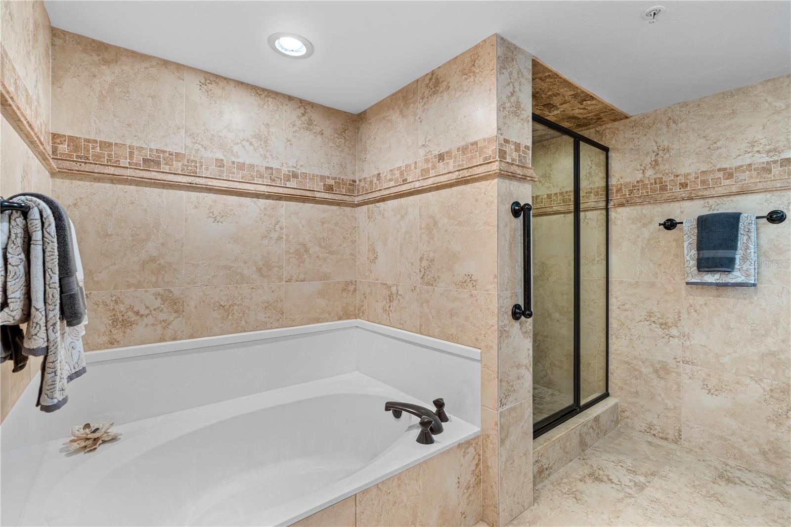3 OCEANS WEST BLVD #1D6, DAYTONA BEACH, FL, 32118