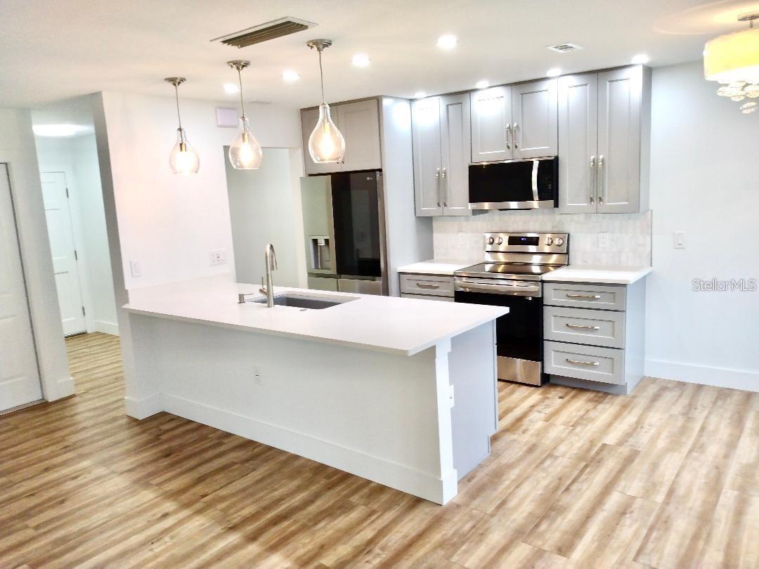 4230 SHADY OAKS CT, SARASOTA, FL, 34233