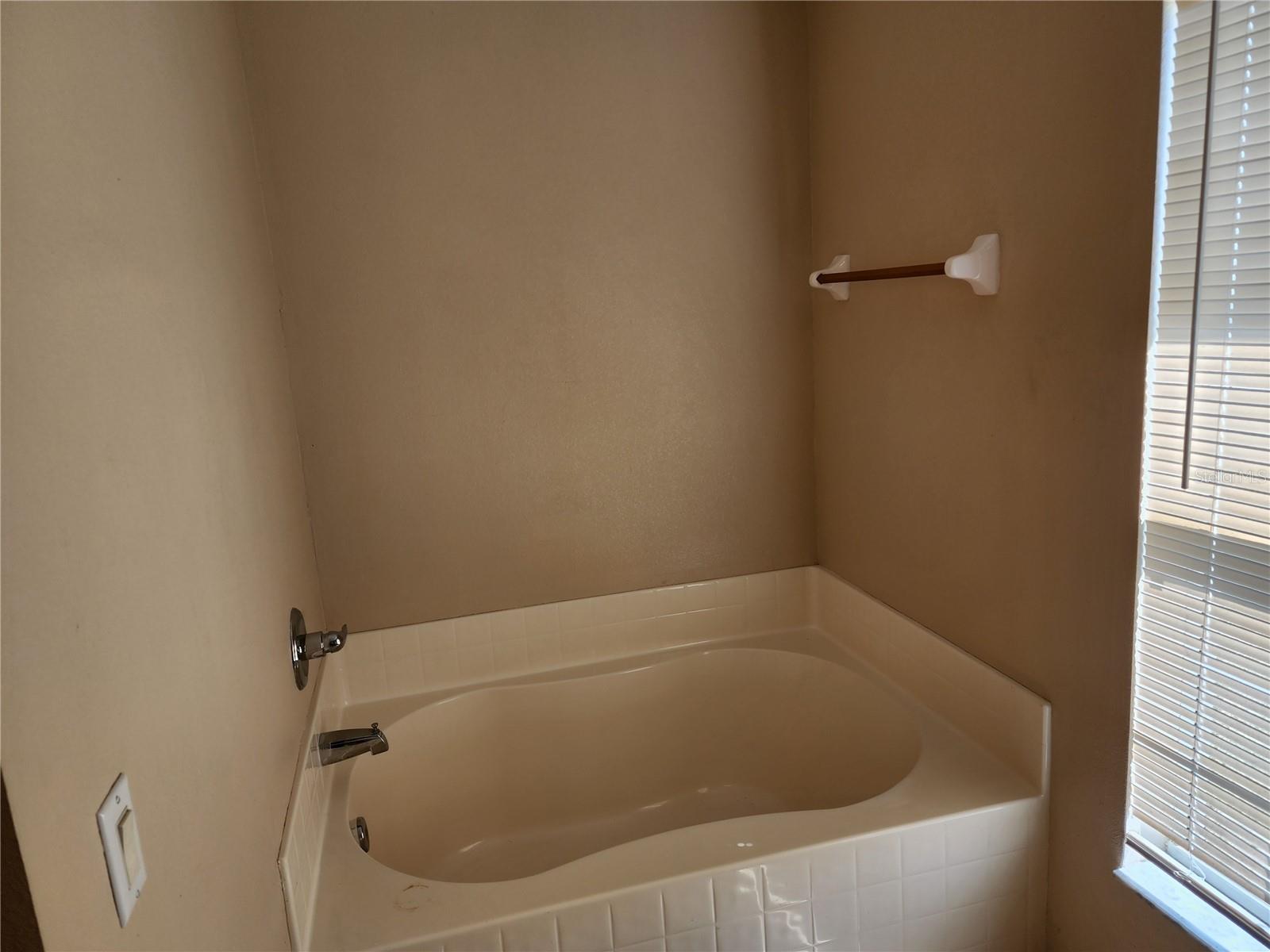 9528 ATHEL DR, PORT CHARLOTTE, FL, 33981