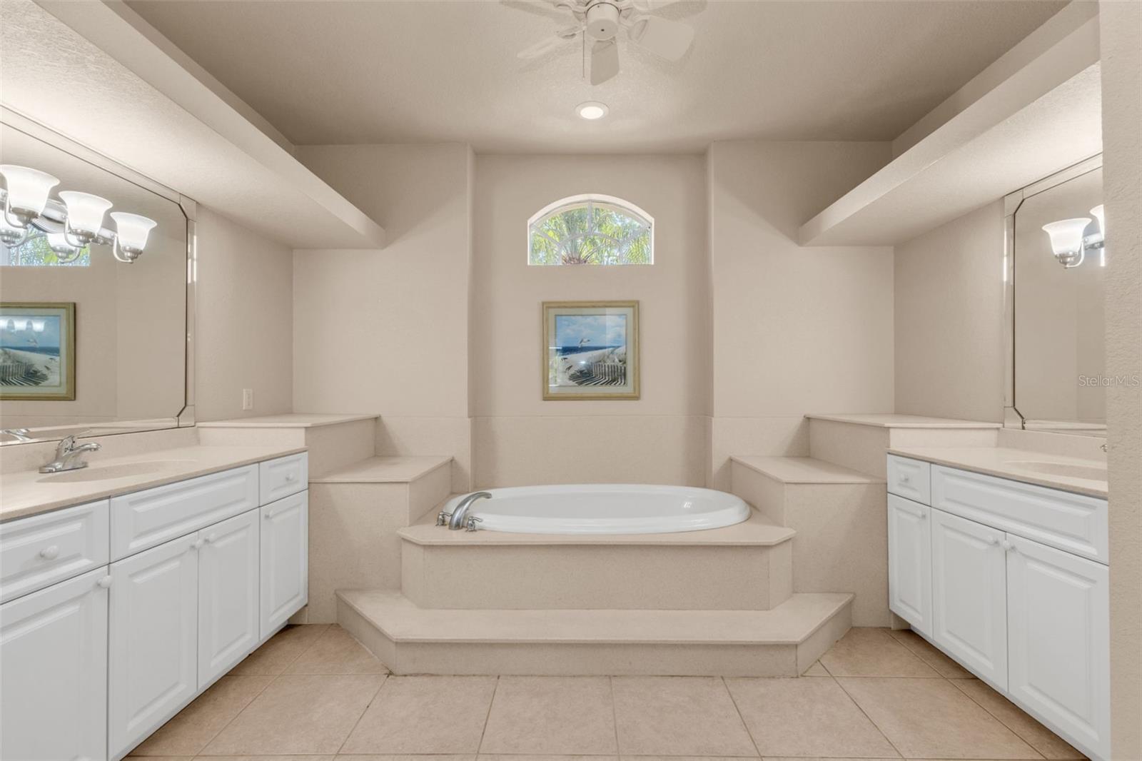 25042 BOLIVAR DR, PUNTA GORDA, FL, 33983