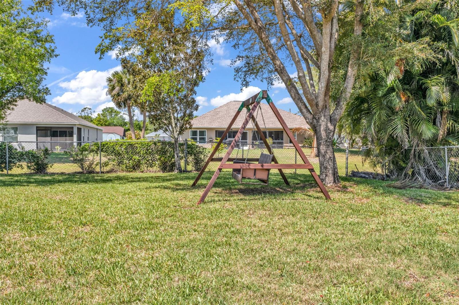 25042 BOLIVAR DR, PUNTA GORDA, FL, 33983