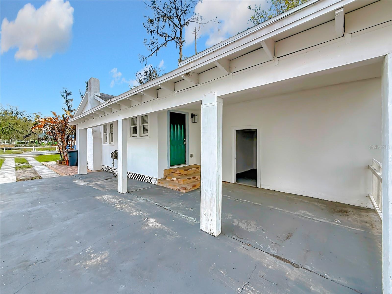 705 N PENNSYLVANIA AVE, PLANT CITY, FL, 33563