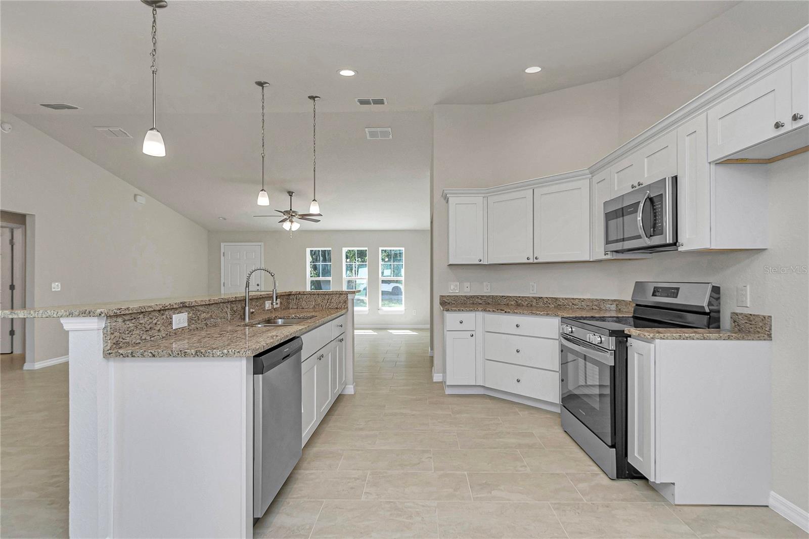 8677 SE 157TH PL, SUMMERFIELD, FL, 34491