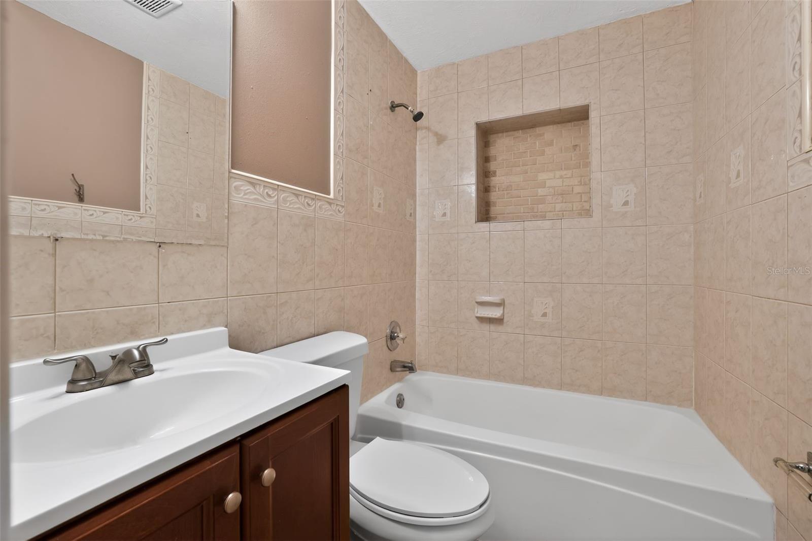 3302 RIVER COVE DR, TAMPA, FL, 33614