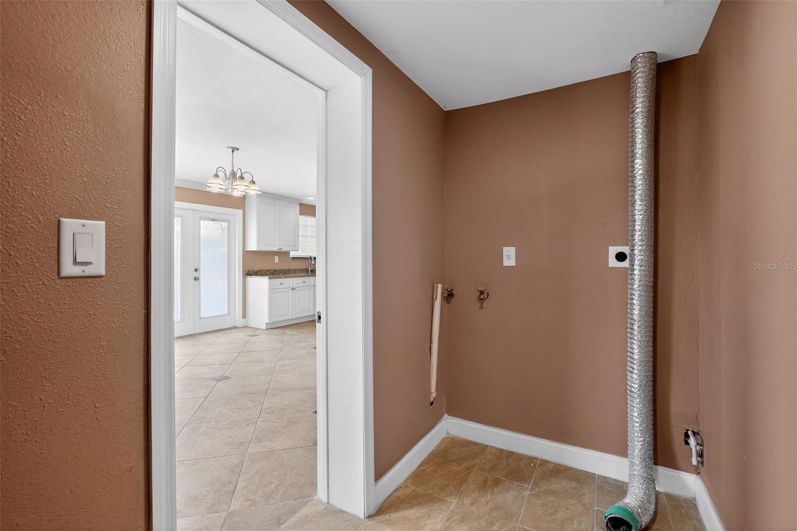 3302 RIVER COVE DR, TAMPA, FL, 33614