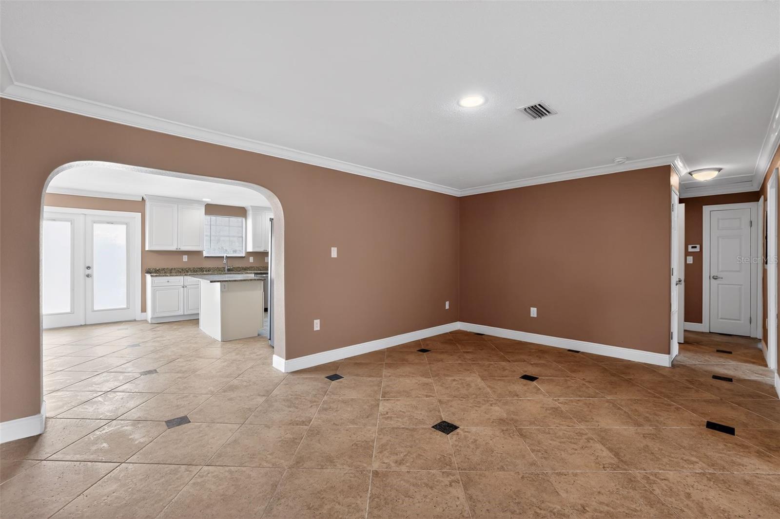 3302 RIVER COVE DR, TAMPA, FL, 33614