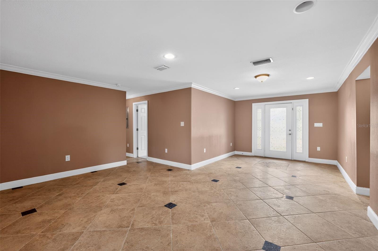 3302 RIVER COVE DR, TAMPA, FL, 33614