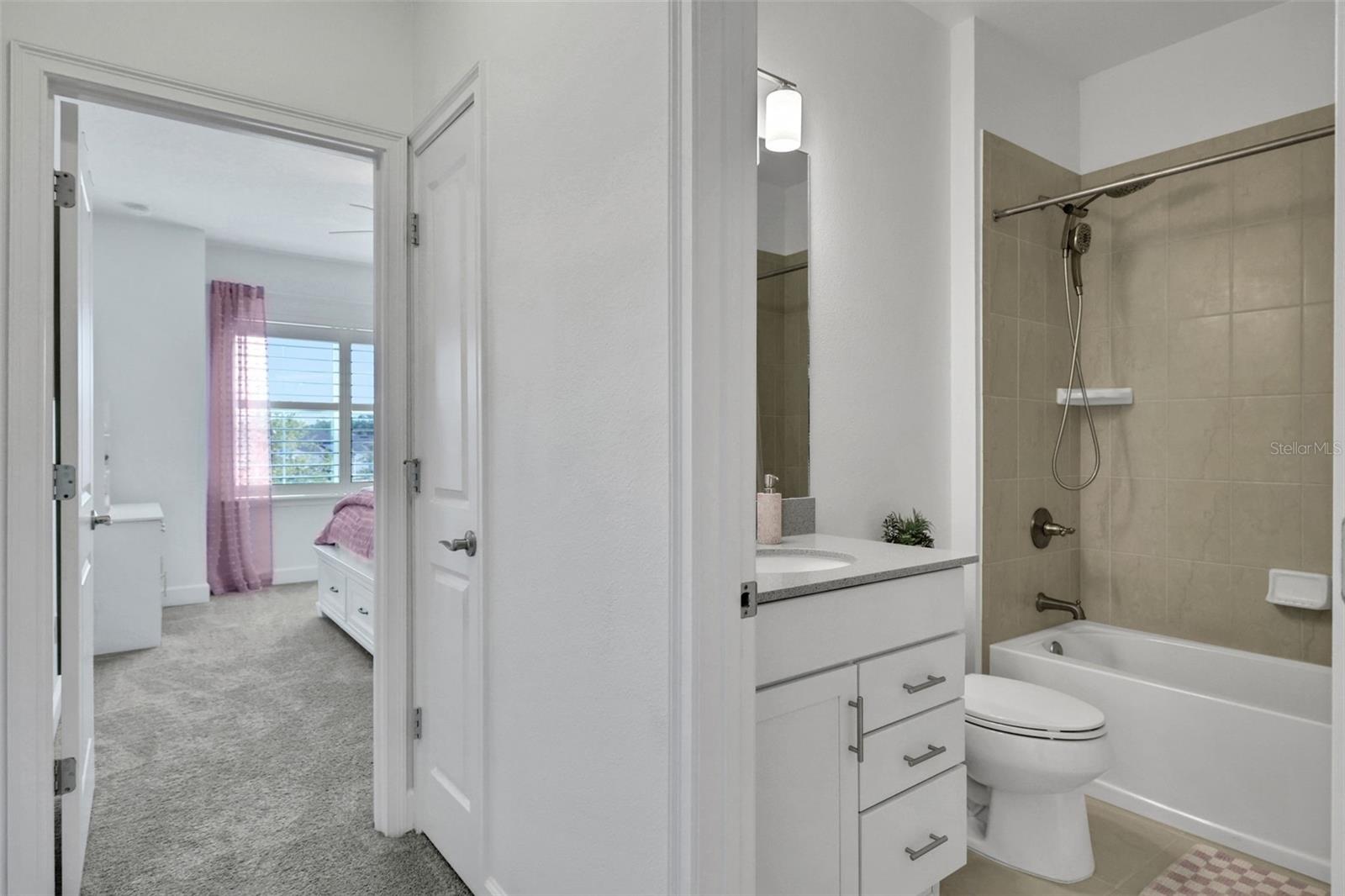6226 W FALLSGROVE LN, PORT ORANGE, FL, 32128