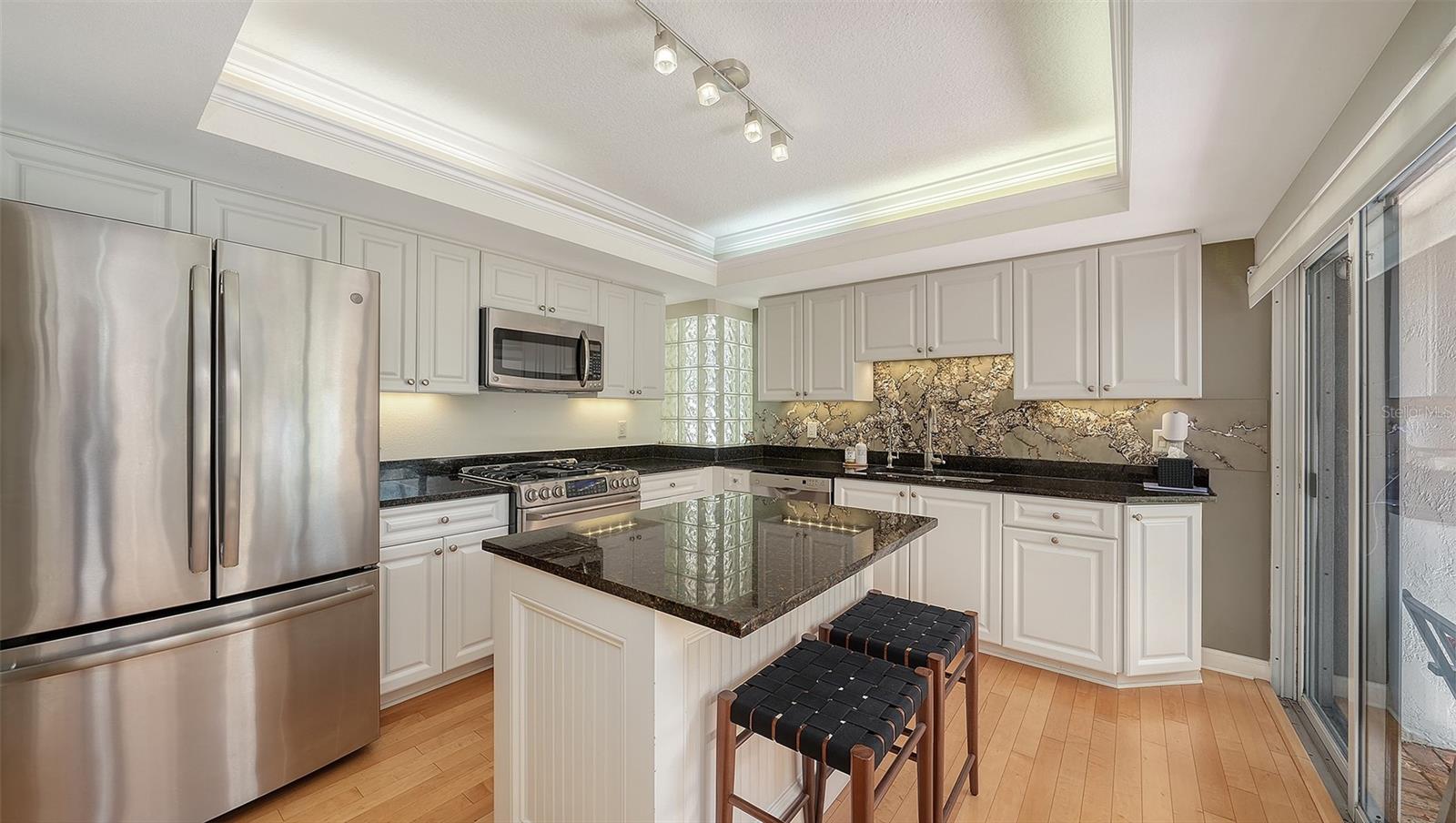 200 COCOANUT AVE #4, SARASOTA, FL, 34236