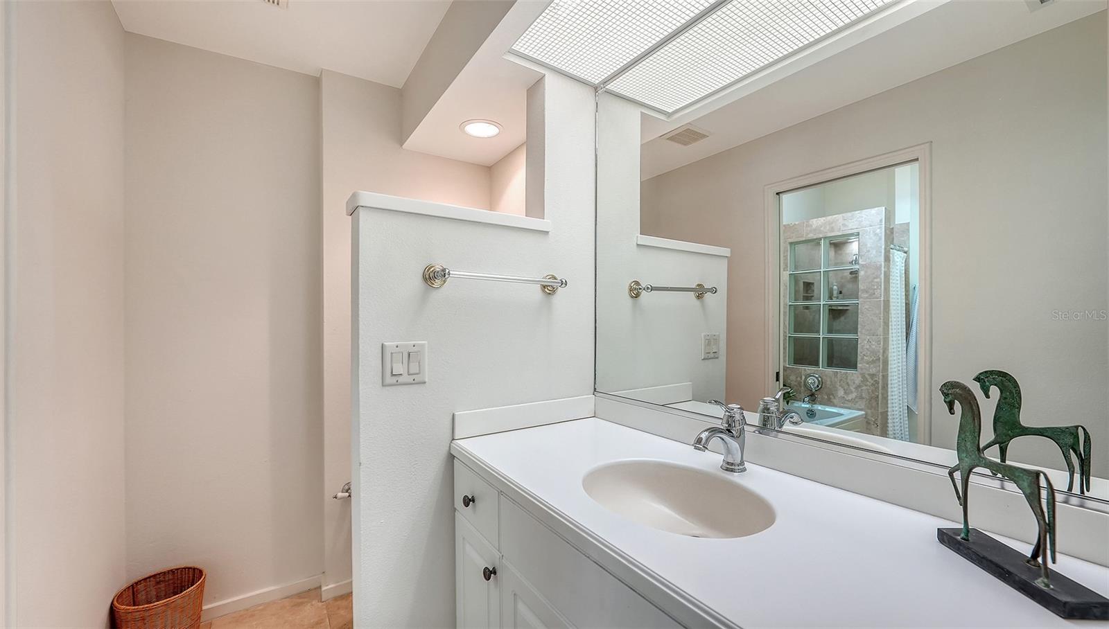 200 COCOANUT AVE #4, SARASOTA, FL, 34236