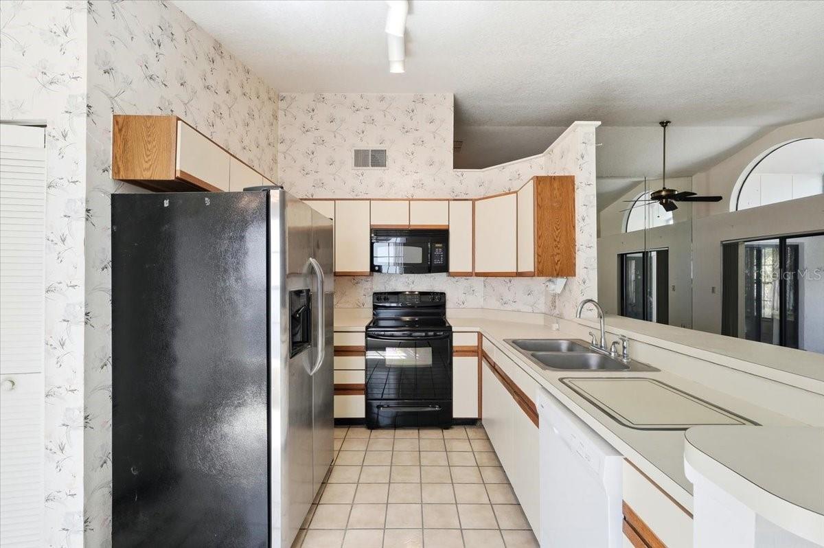 2430 SETTLERS TRL, ORLANDO, FL, 32837