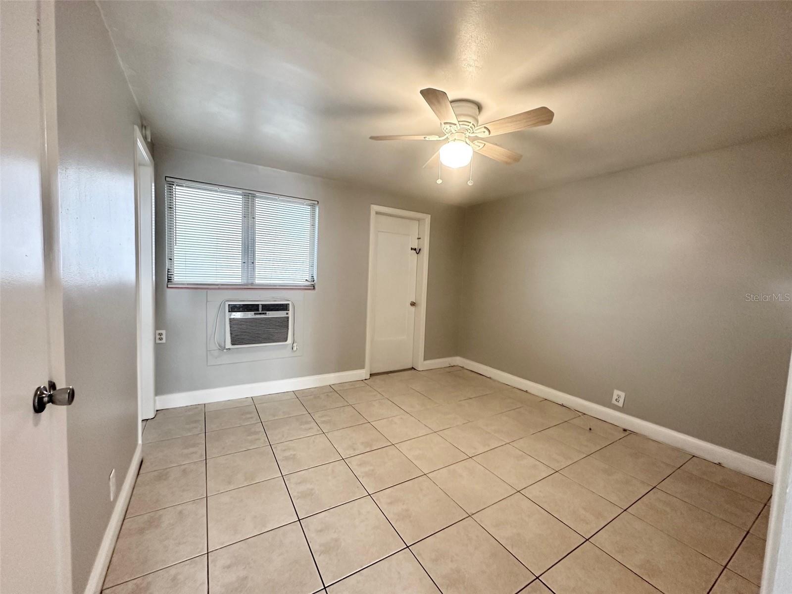 2035 EDGEWATER DR #9, CLEARWATER, FL, 33755