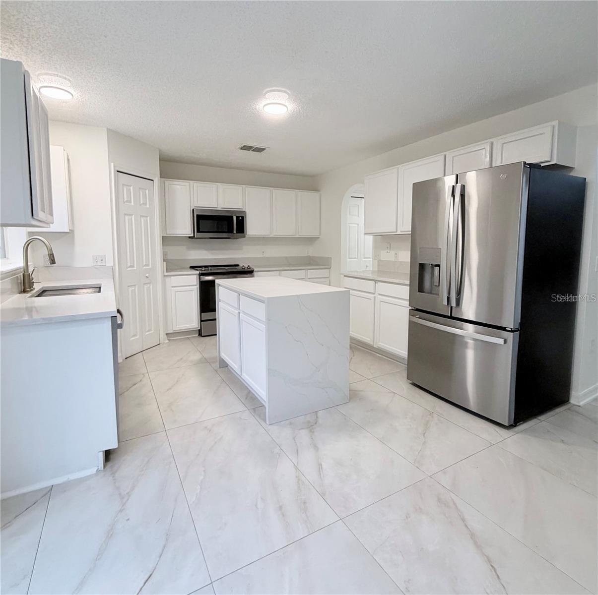 1637 MYRTLE LAKE AVE, FRUITLAND PARK, FL, 34731